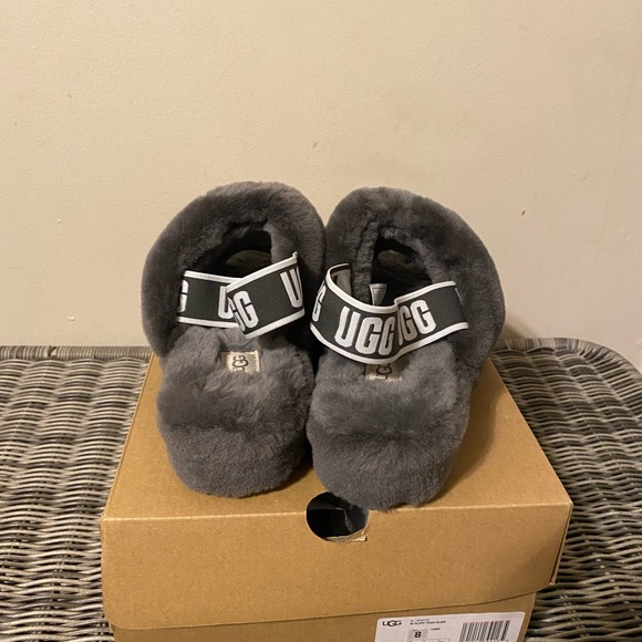 Womens new in box fluff yeah slide - Picture 4 of 6